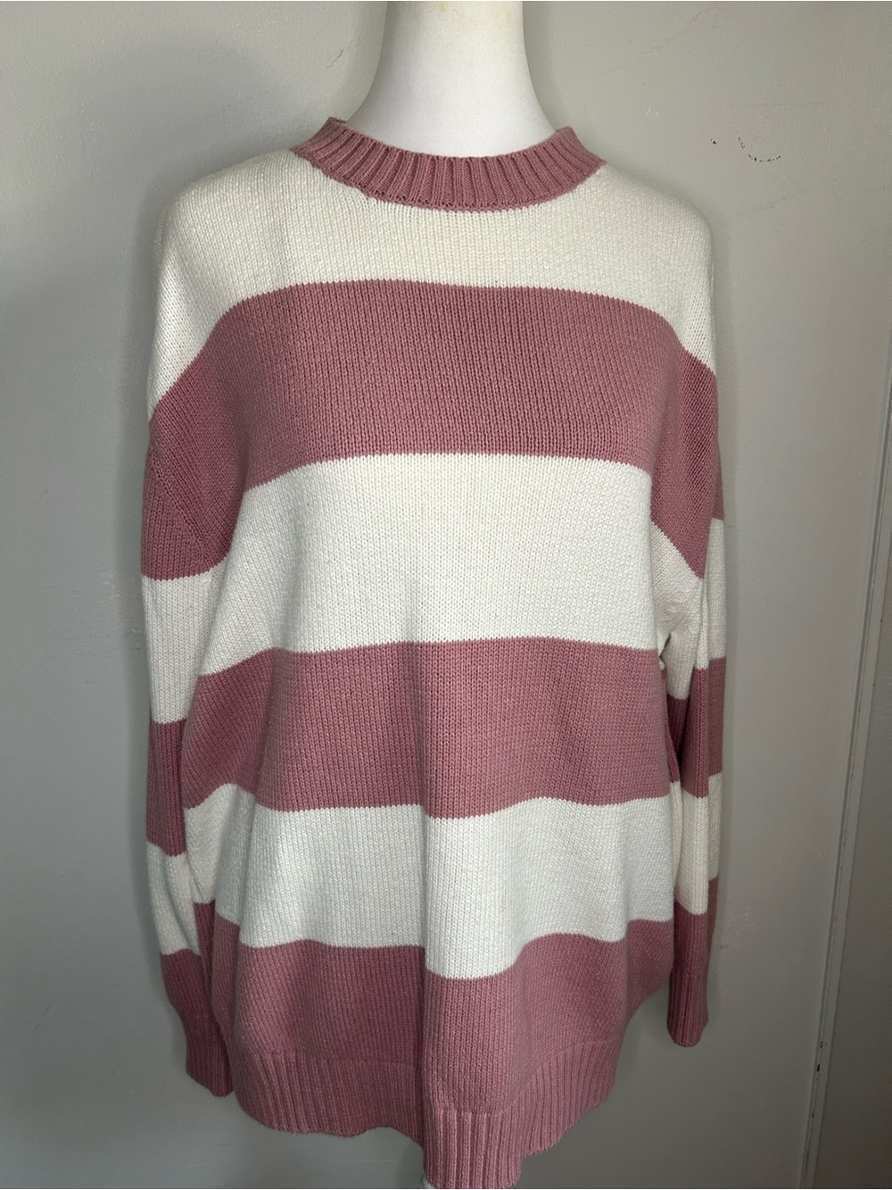 Jessica Simpson Mauve and White Wide-Stripe Soft Cotton Blend Crewneck Sweater